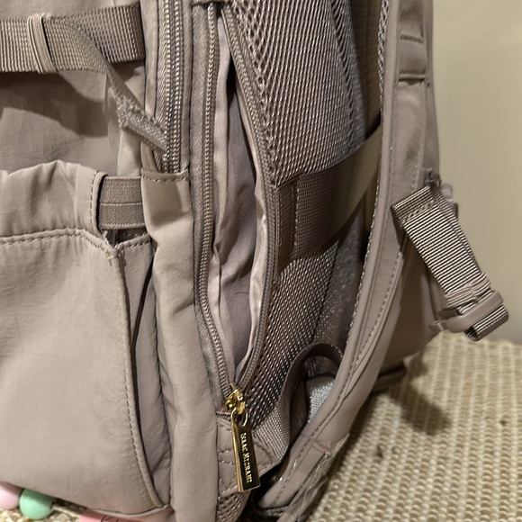 Isaac Mizrahi Viral Backpack Diaper Bag viral TikTok NWT - Picture 8 of 9